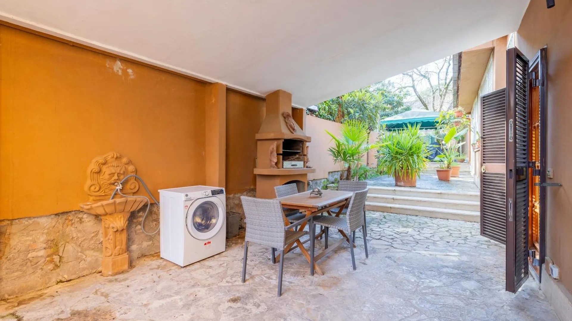 Maximo Luxe -Villa & Apartment Rome Italy
